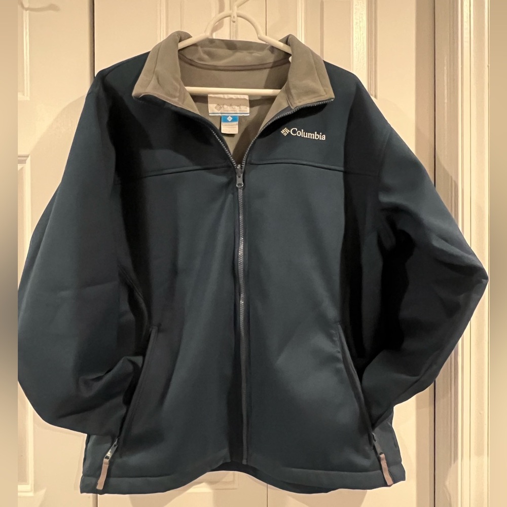 Columbia Men’s Omnishield Navy Jacket